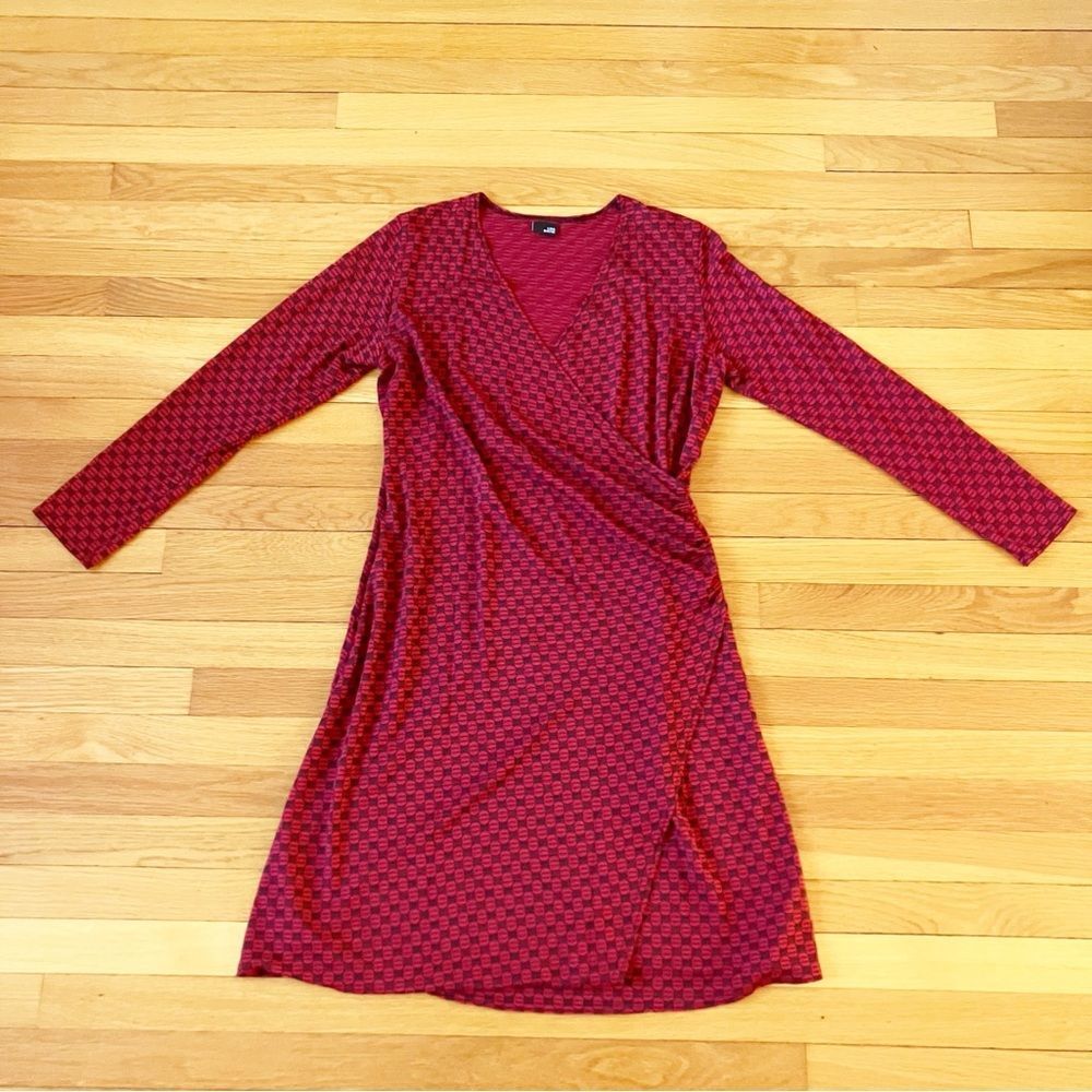 Lisa Bayne Red Black Pattern Holiday Wrap V-Neck Midi Long Sleeve Dress Large
